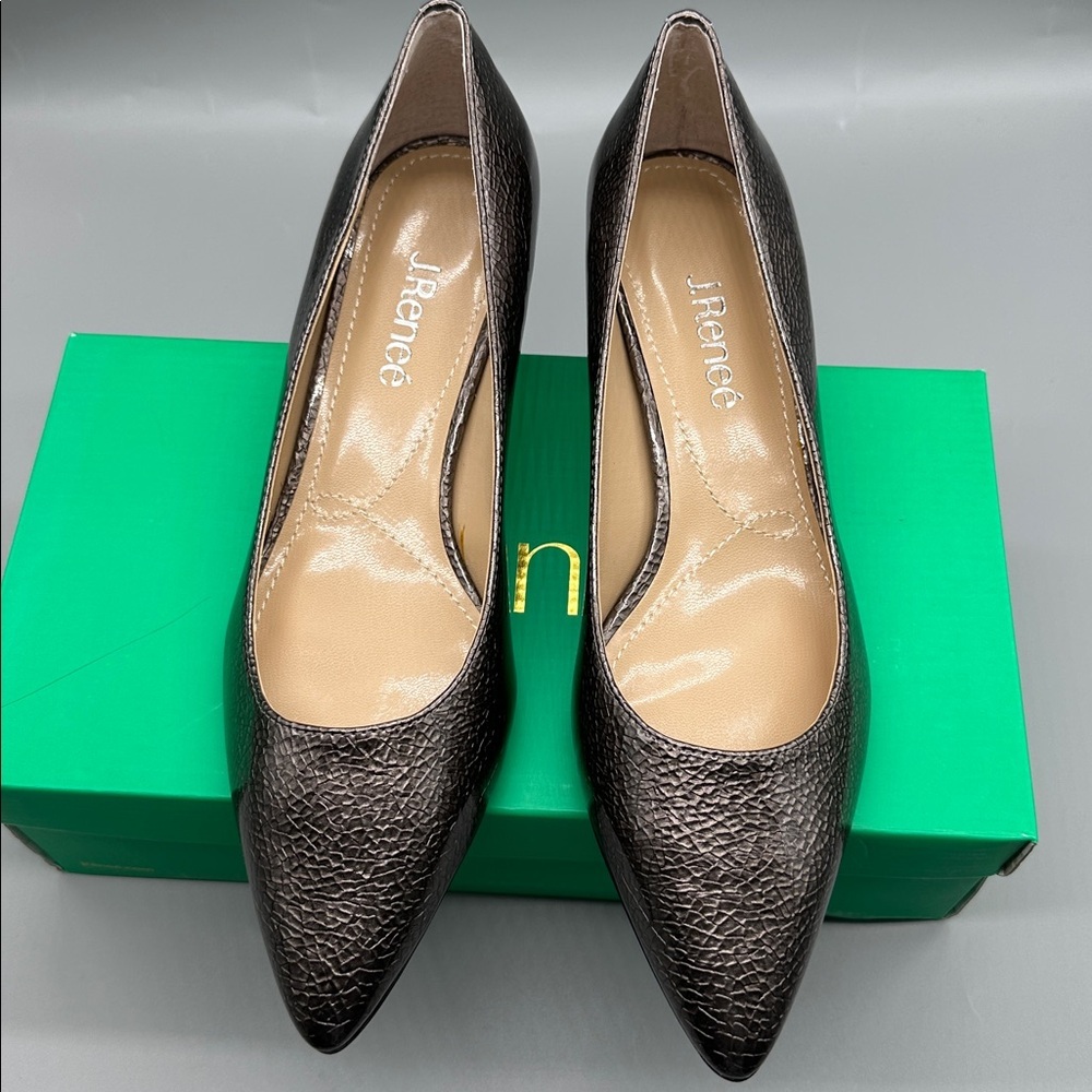 Brand New J Reneé Bonita Taupe Pearl Crinkle Pointed Toe Heels Size 9.5